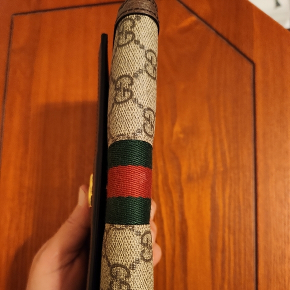 Authentic Gucci Wallet - Picture 10 of 13